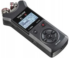 Tascam DR-07XP - nešiojamas skaitmeninis įrašymo įrenginys su USB sąsaja