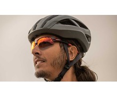 TIFOSI Akiniai TIFOSI CRIT CLARION FOTOTEC juodai raudona (3 vnt. 14,7 % Clarion raudona, 41,4 % AC raudona, 95,6 % skaidrus) (NAUJA)
