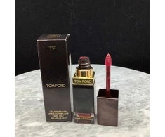Tom Ford Luxe Vinyl Matte skysti lūpų dažai 10 Infuriate, 6 ml