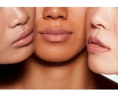 Tom Ford Soleil Lūpų balzamas 03 Fleur Neige, 2 g