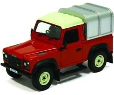 TOMY Britains Land Rover 90 su platforma 42732