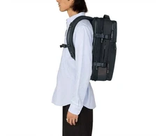 Turistinė kuprinė Incase A.R.C Travel Pack – Navy (INCO100682-NVY)