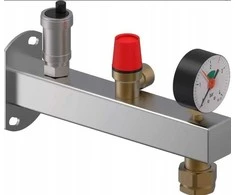 Uponor 3 barų INOX saugos grupė su bako jungtimi, manometru, apsauginiu vožtuvu ir automatiniu centrinio šildymo oro išleidimo anga.