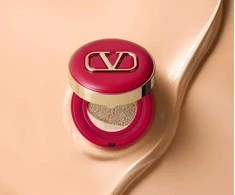 Valentino Go Cushion Compact Foundation LIGR2 SPF 50 Papildomas, 14 g