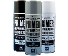 Vallejo - Primer / Basic Primer - Baltas