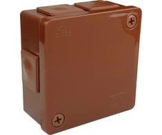 Tuščia ant paviršiaus montuojama dėžutė su 6 įvadais VIPLAST VP-22 RUDA IP55 86x86x40mm 022-02