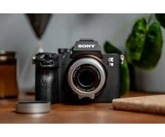 „Voigtlander“ spalvotas „Skopar 50 mm f/2.2“ objektyvas, skirtas „Leica M“ – sidabrinis