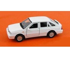 Welly Polonez Caro Plus 1: 39 Baltas WLLLY