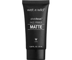 "Wet N Wild" veido gruntas E850 "Partners In Prime