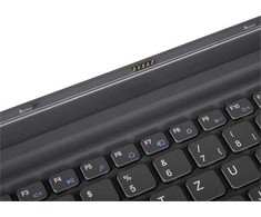 Klaviatūra Tikėtina, kad čia pateikėte nepilną užduotį – nėra šaltinio teksto, kurį reikėtų versti. Pateiktas pavyzdys „Wortmann AG TERRA TYPE COVER PAD 1262 [JAV]“ atrodo kaip produkto pavadinimas, kuriame nėra lenkiškų žodžių, todėl jo keisti nereikia. Jei turite pilną tekstą su lenkiškais žodžiais, prašau jį įklijuoti – išversiu į lietuvių kalbą laikydamasis visų taisyklių.