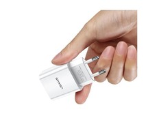 USAMS laidinis įkroviklis 1xUSB T18 2,1A(only head) balta/baltos spalvos Fast Charging CC075TC01