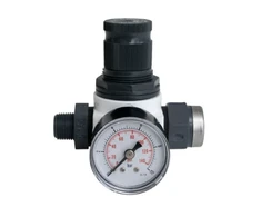 Spiediena reduktors FM 3/8" x M 3/8" ar manometru