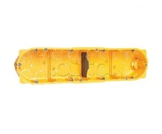 4 vietų dėžutė į gipsą Legrand 080054 (40mm)