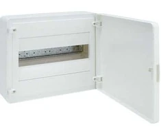 GOLF2 plastikinis virštinkinis skydelis VS112PD 1x12 mod. Hager (IP40)