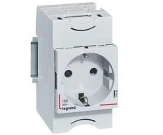 Kištukinis lizdas ant DIN bėgelio su įžeminimu Legrand 004285 (16A, 230V)