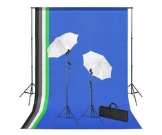 Fotostudijos komplektas su fonais, šviestuvais ir skėčiais