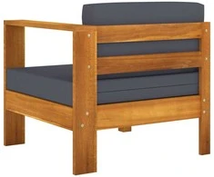 Trivietė sodo sofa su tamsiai pilkomis pagalvėmis, akacija