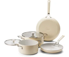 KitchenAid - Spalvoto aliuminio 6 dalių rinkinys: keptuvė 24/28 cm + puodas su dangčiu 20/24 cm - migdolų kremo spalvos