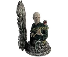 Nemesis Now Hario Poterio lordas Voldemortas Bookendas