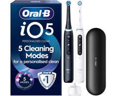 „Oral B iO5“ elektrinis dantų šepetėlis – juodas ir baltas – 2 vnt. pakuotėje