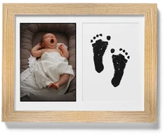 Vanilla Copenhagen - Hand &amp; Footprint Frame - Wood - 20,4 x 26,4 x 1,5 cm