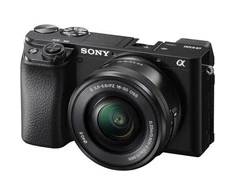 Sony A6100 + E 16-50mm F3.5-5.6 PZ OSS