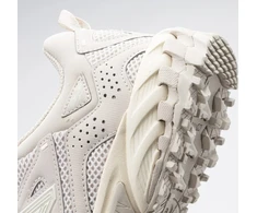 New_Balance New Balance Avalynė Moterims ML610TV1 rusvai gelsvas ML610TBC