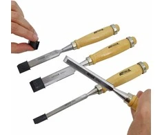 AW-Tools AWTOOLS KALTŲ RINKINYS SU MEDINĖMIS RANKENOMIS 4vnt. 6/12/18/24mm