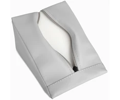 Pleišto formos masažo pagalvėlė Habys Satin Comfort 20×15×10 cm, šviesiai pilka