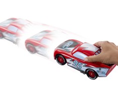 Mattel CARS drifteris Makvynas (HXJ34)