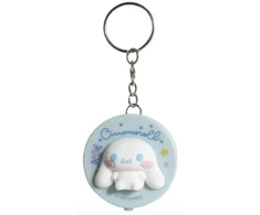 Blue Sky Studios „Cinnamoroll“ šviečiantis raktų pakabukas