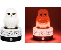 Paladone Harry Potter Hedwig Room Guard – judesio jutikliu valdoma lempa | 13 cm