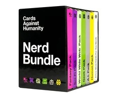 Spilbræt Cards Against Humanity – Nerd Bundle