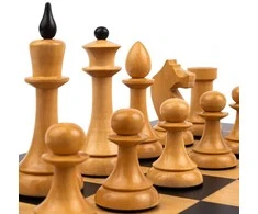 The Queen's Gambit šachmatų rinkinys