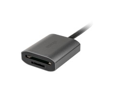 Akasa USB 3.2 Gen1 Type-C dvigubas kortelių skaitytuvas – sidabrinis
