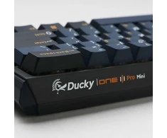 Ducky One 3 Pro Mini Nazca Line žaidimų mechaninė klaviatūra, 8.000 Hz, Hot Swap, RGB – Cherry MX2A Raudona, ANSI US išdėstymas