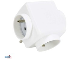 Bemko Trivietis lizdo adapteris, max 3500W, 2xUSB MAX.2.4A