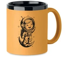 Graviruotas puodelis "She is an astronaut"
