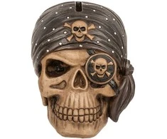 Kaukolės formos taupyklė "Piratas"