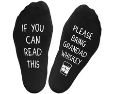 Kojinės su spauda ant padų "If you can read this, please bring me a whiskey"