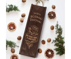 Medinė butelio dėžė "Būsimai žmonai"