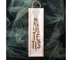 Medinė butelio dėžė "Nerealus tėtis"