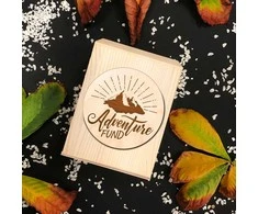 Medinė graviruota taupyklė "Adventure fund"