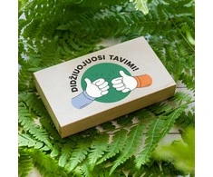 Medinė pinigų dėžutė "Didžiuojuosi tavimi"