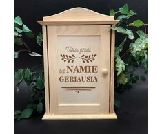 Medinė raktų dėžutė "Visur gerai, bet namie geriausia"