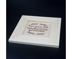 Medinis graviruotas rėmelis "Namuose geriausia"