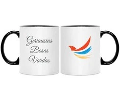 Puodelis su įmonės logotipu ir boso vardu