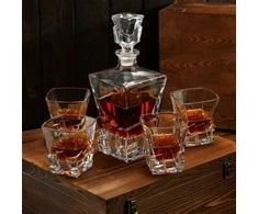 Viskio rinkinys medinėje dėžutėje "ELIXIR"