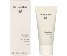 Dr. Hauschka makiažo pagrindas Lazdynų riešutas 04 30ml