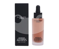 MAC Studio Waterweight ilgai išliekantis skystas makiažo pagrindas su vitaminu E NW45 SPF 30, 30 ml